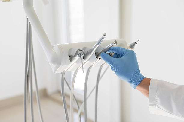 24/7 Emergency Tooth Extraction experts in South Brooksville, FL